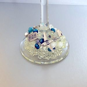 Wine Glass World Travel theme 🌎 🧳 ✈️